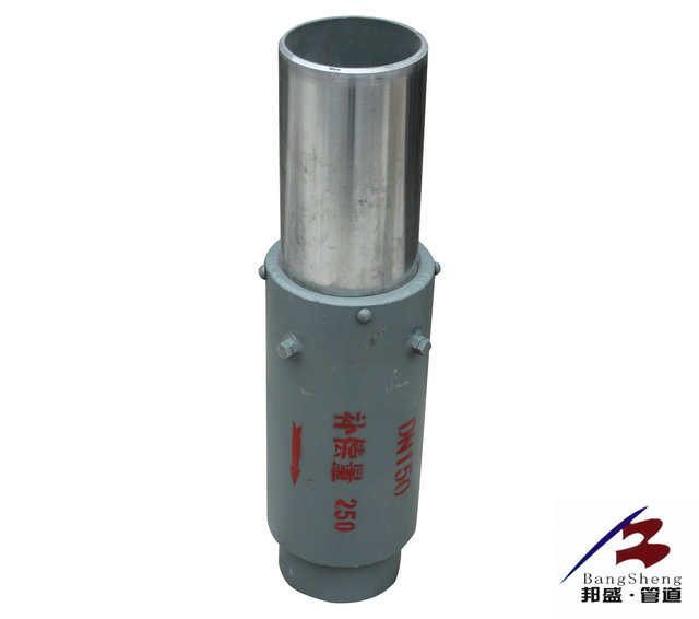 套筒补偿器